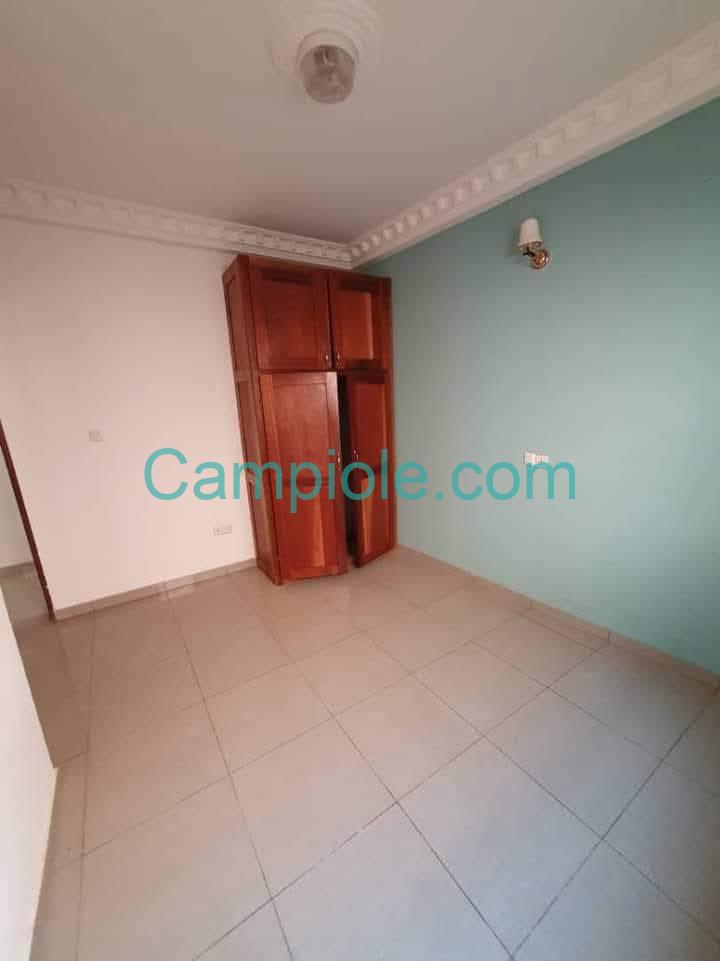 ZD_appartement_nkoabang_yde_270825_chb2