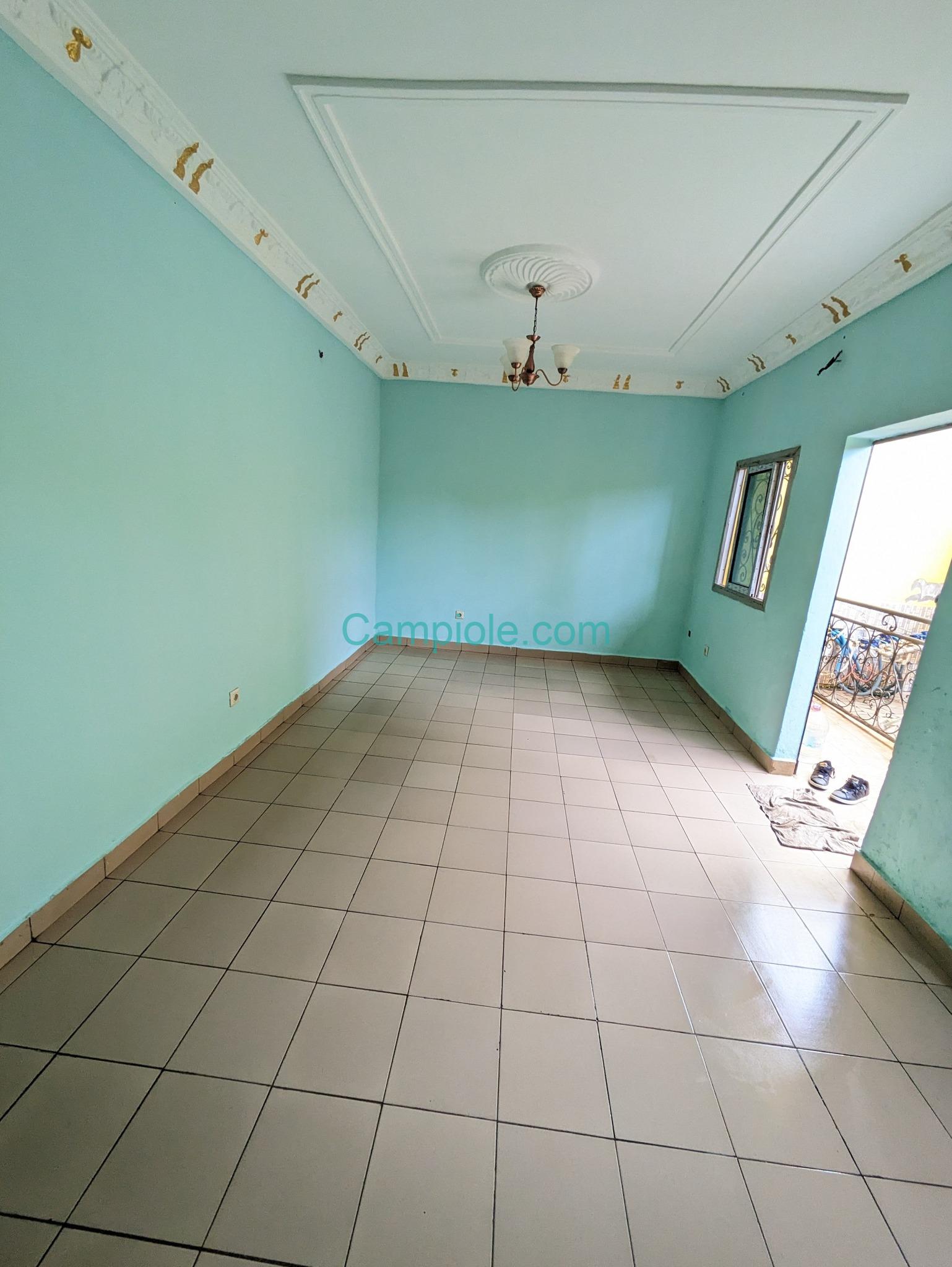 ABL_appartement_etoudi_110925_sln3