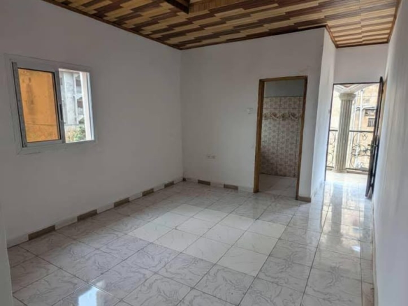 Studio moderne à louer, Yaoundé Santa Barbara