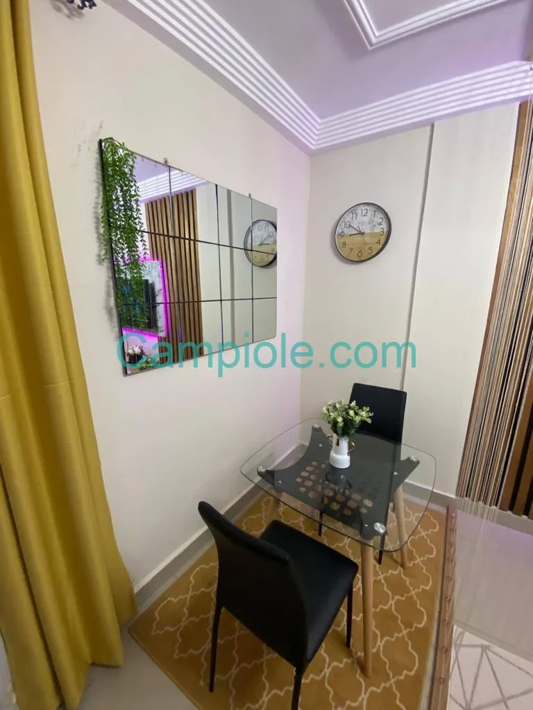 Studio meublé haut standing et chic Bonamoussadi Douala