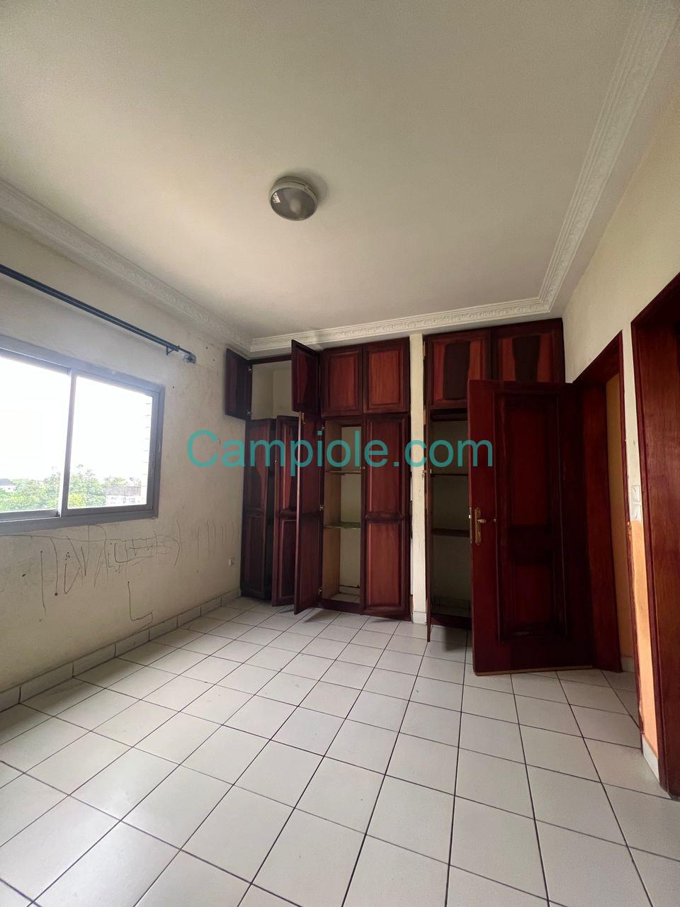 FH_appartement_bonaberi_190925_chb1