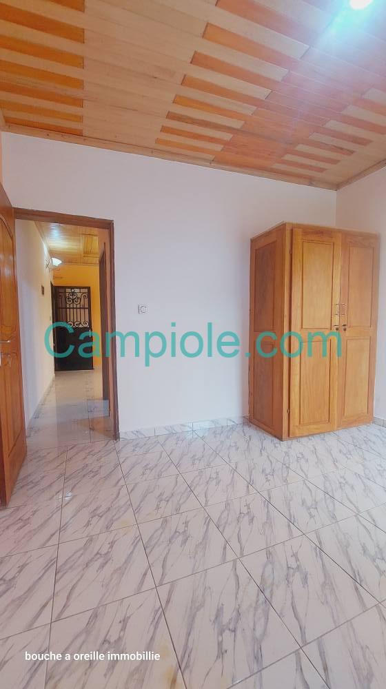 NT_studio_logpom_dla_120925_chb2