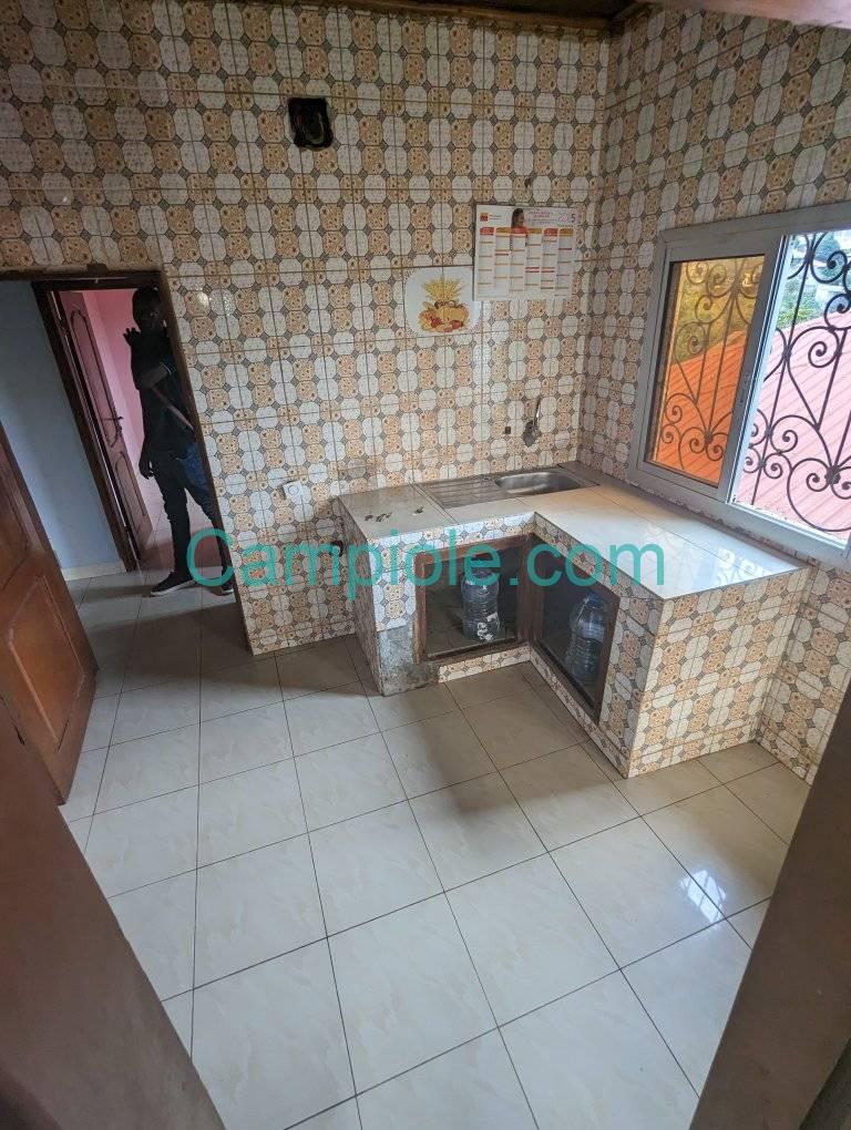 PBI_appartement_yde_odza_100925_csn