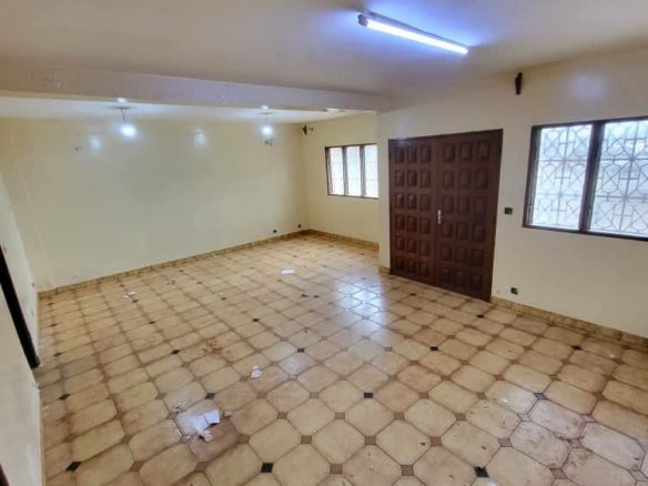 APPARTEMENT MODERNE À LOUER, YAOUNDÉ NGOUSSO