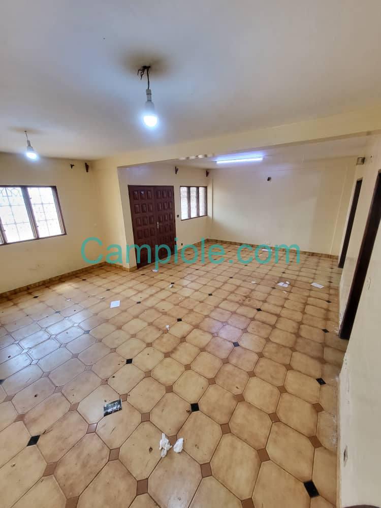 PIL_appartement_ngousso_yde_020925_sln4