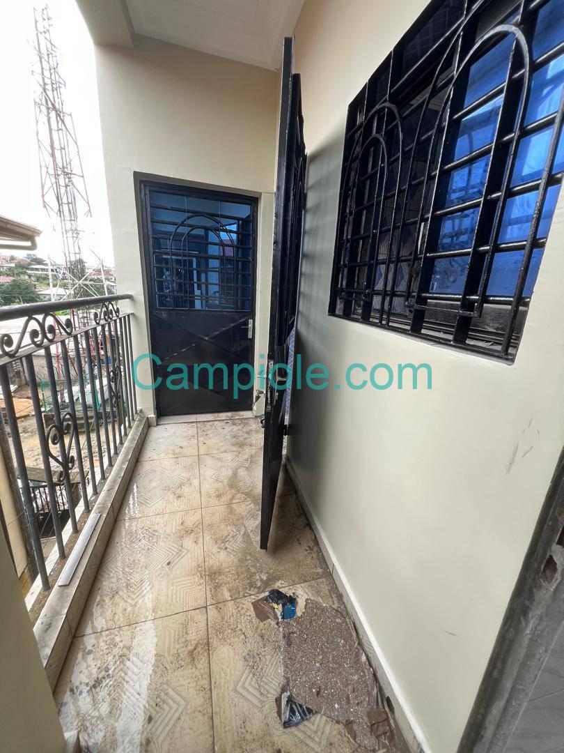 SM_appartement_logbessou_120925_blcn2