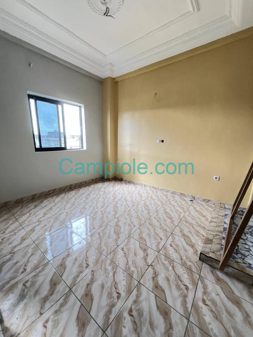 SM_appartement_logbessou_120925_chb2