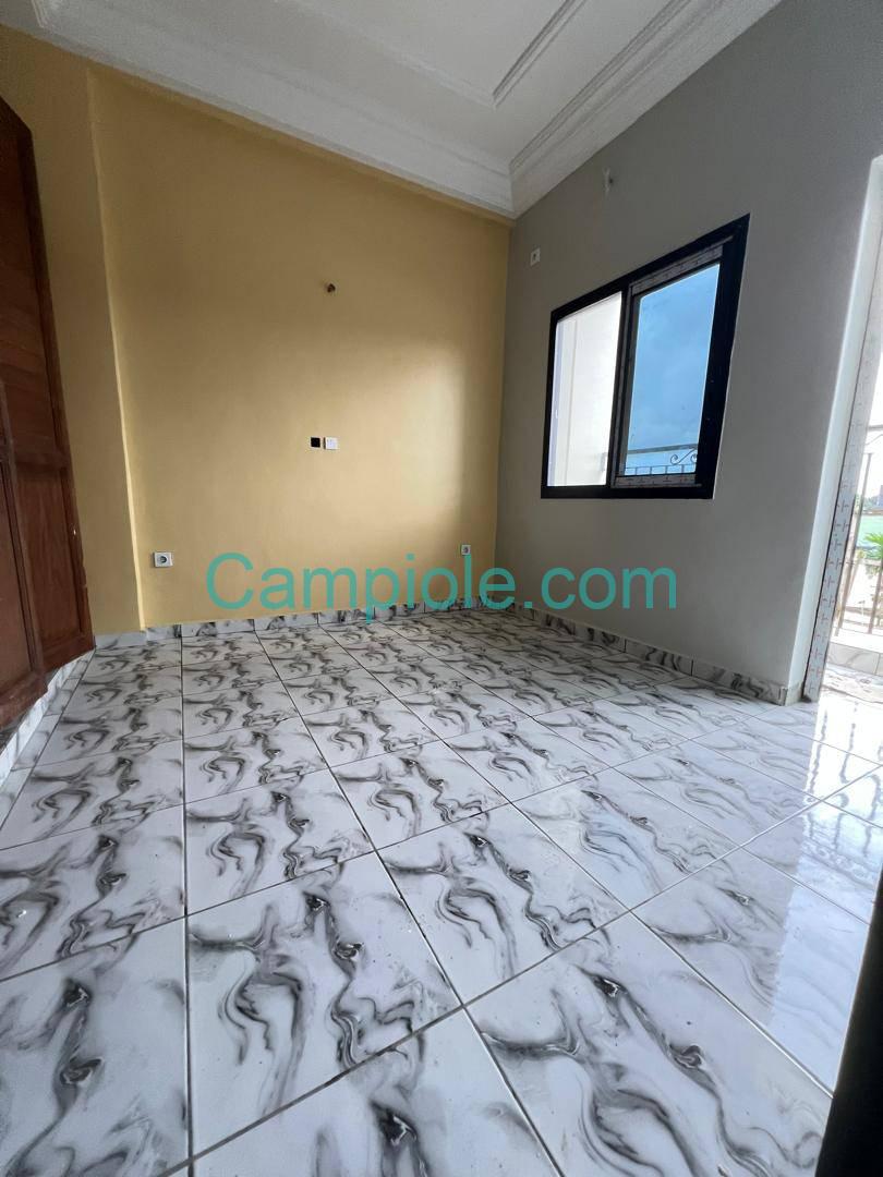 SM_appartement_logbessou_120925_chb3