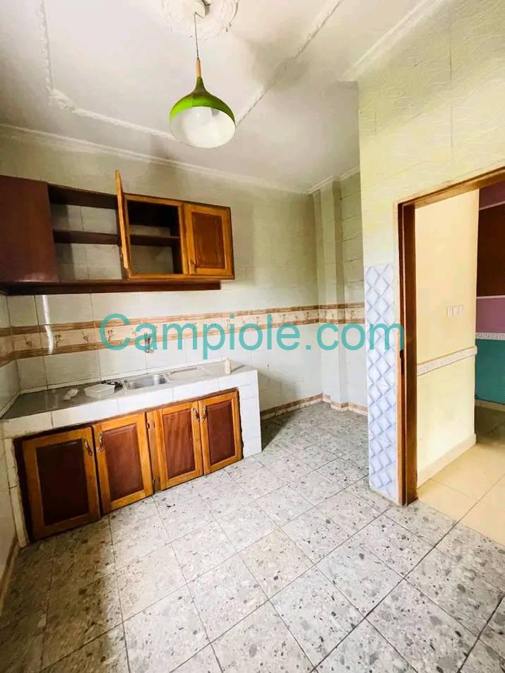 SM_appartement_logbessou_120925_csn