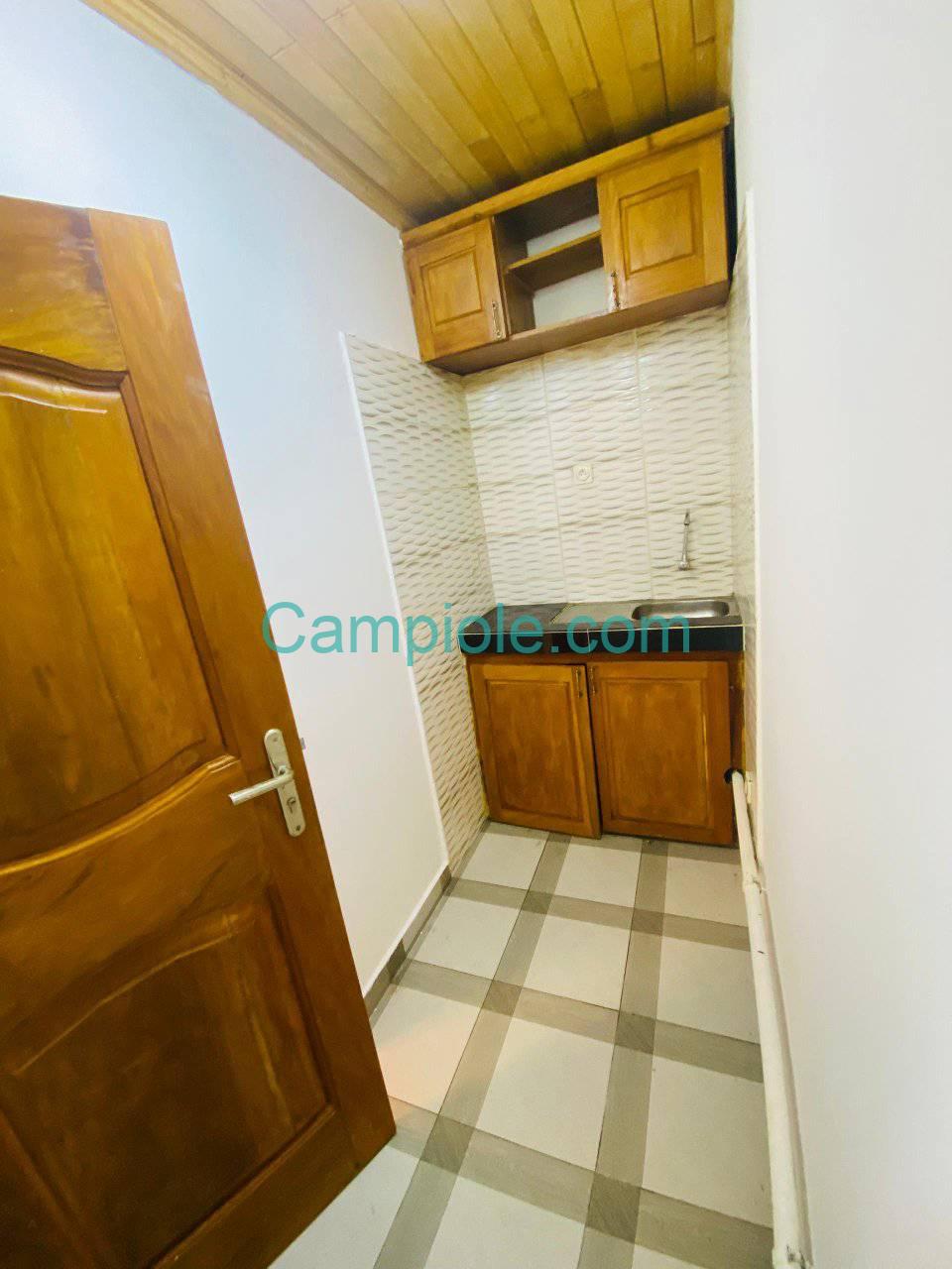 SM_studio_kotto_dla_120925_csn