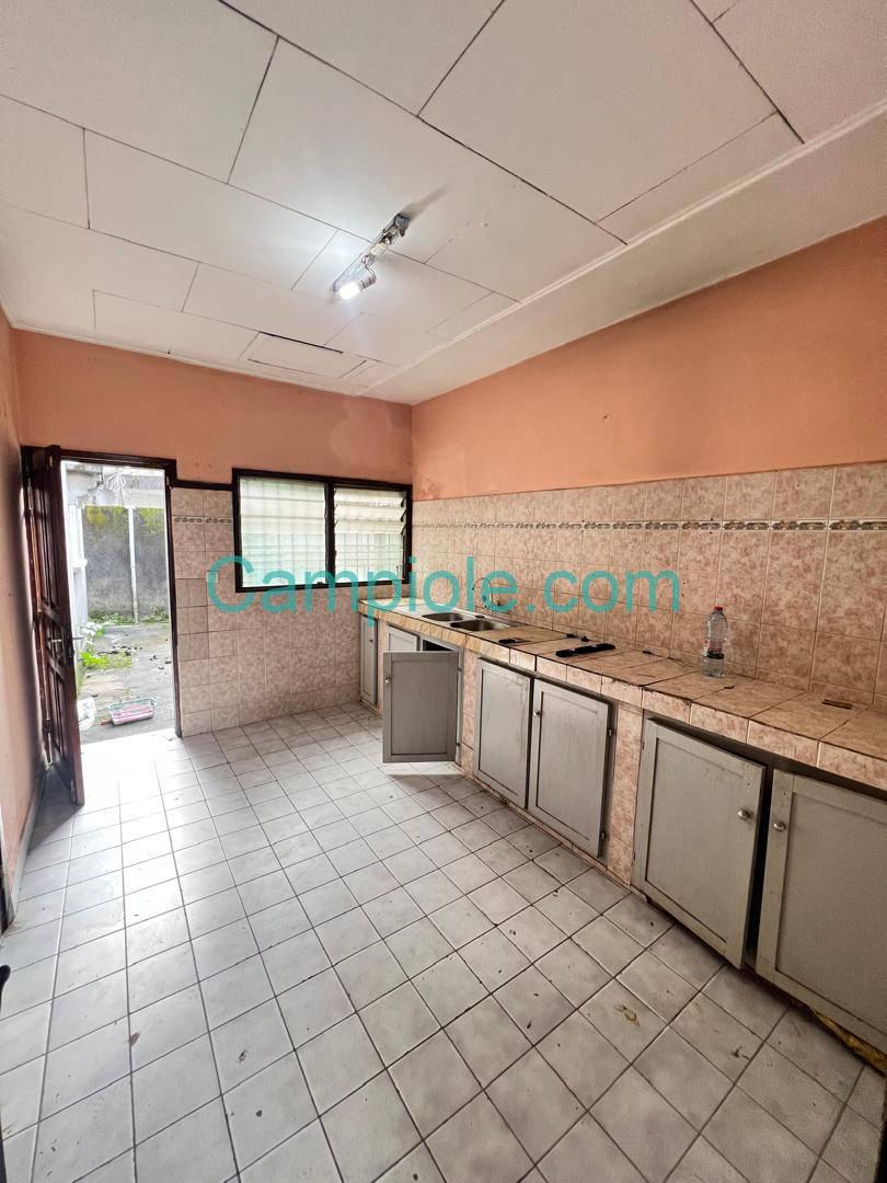 SM_villa_bonamoussadi_060925_csn