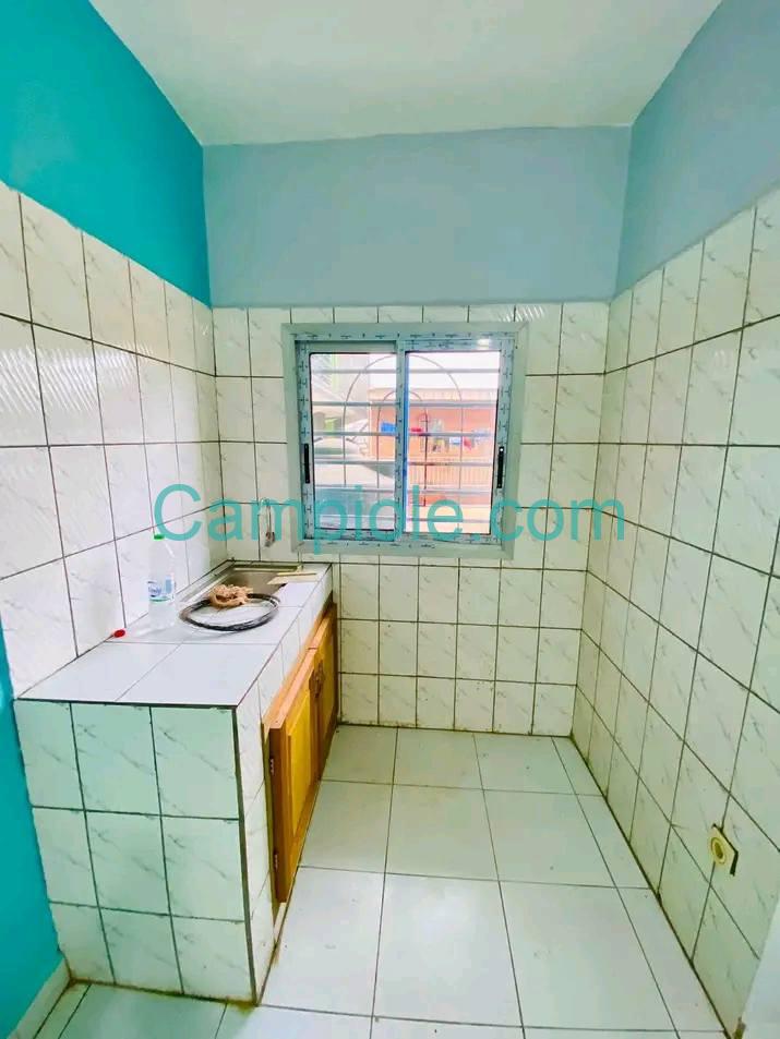 TA_studio_etoug_ebe_140925_csn