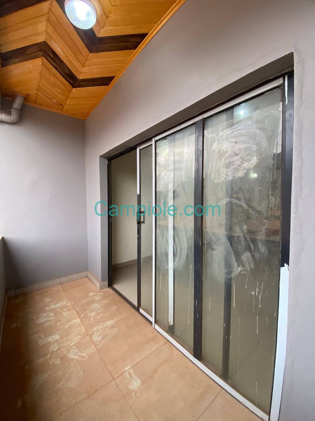 ZD_studio_etougebe_yde_050925_blcn