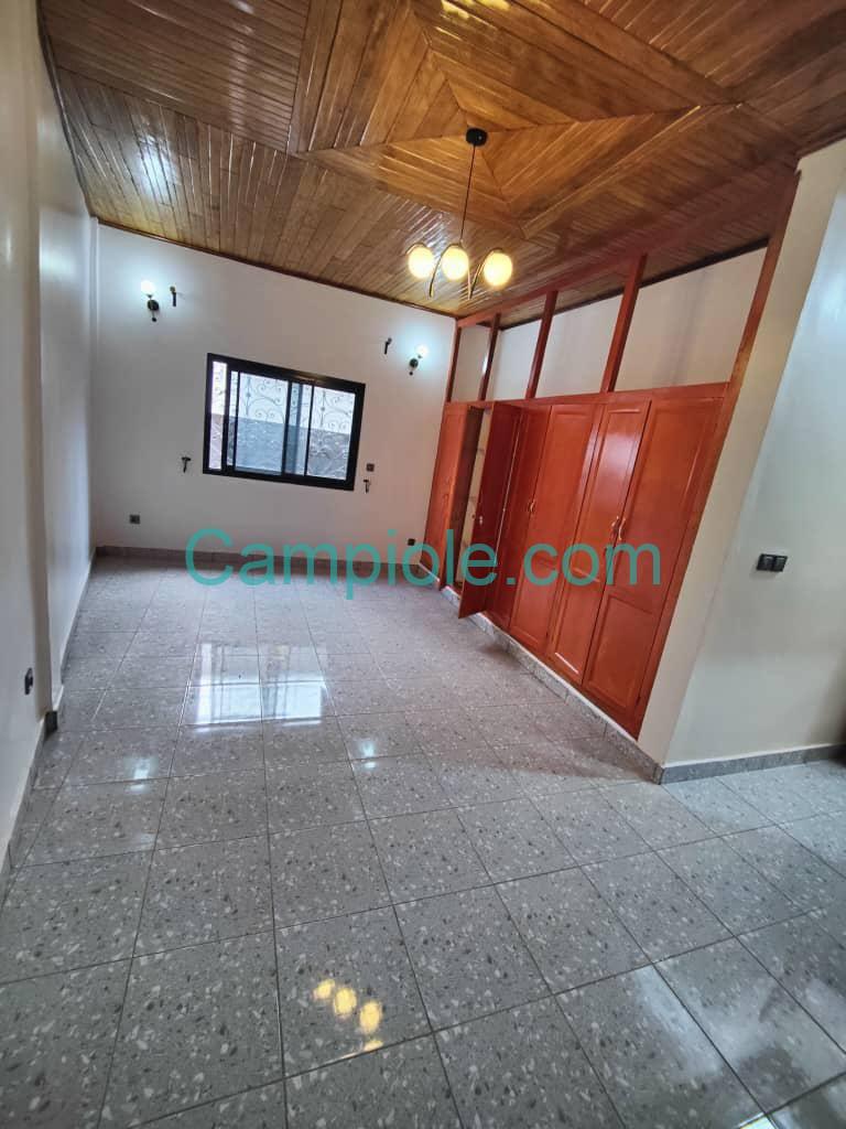 ABL_appartement_messassi_111025_chb3