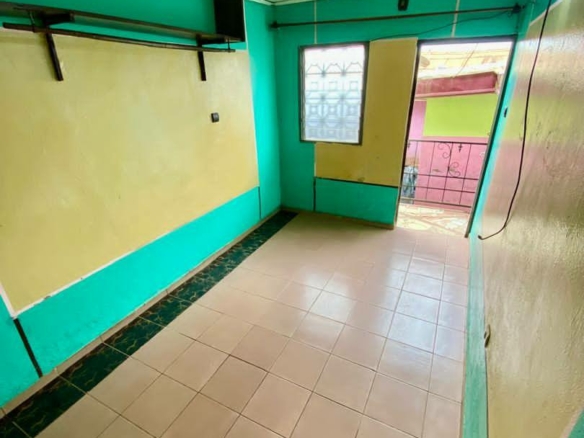 Vaste chambre moderne, Yaoundé Simbock