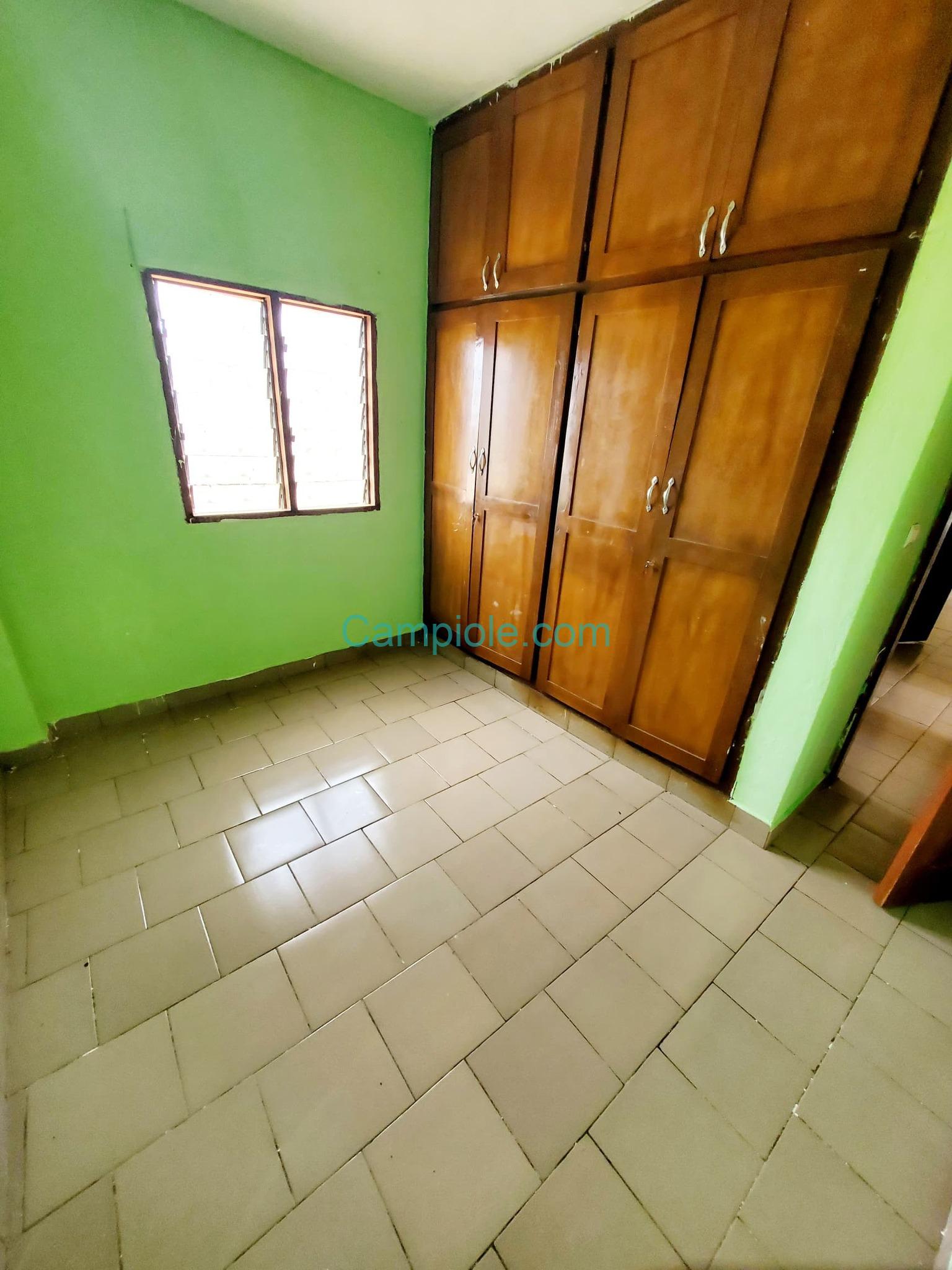 ABL_studio_nsimeyong_111025_chb2