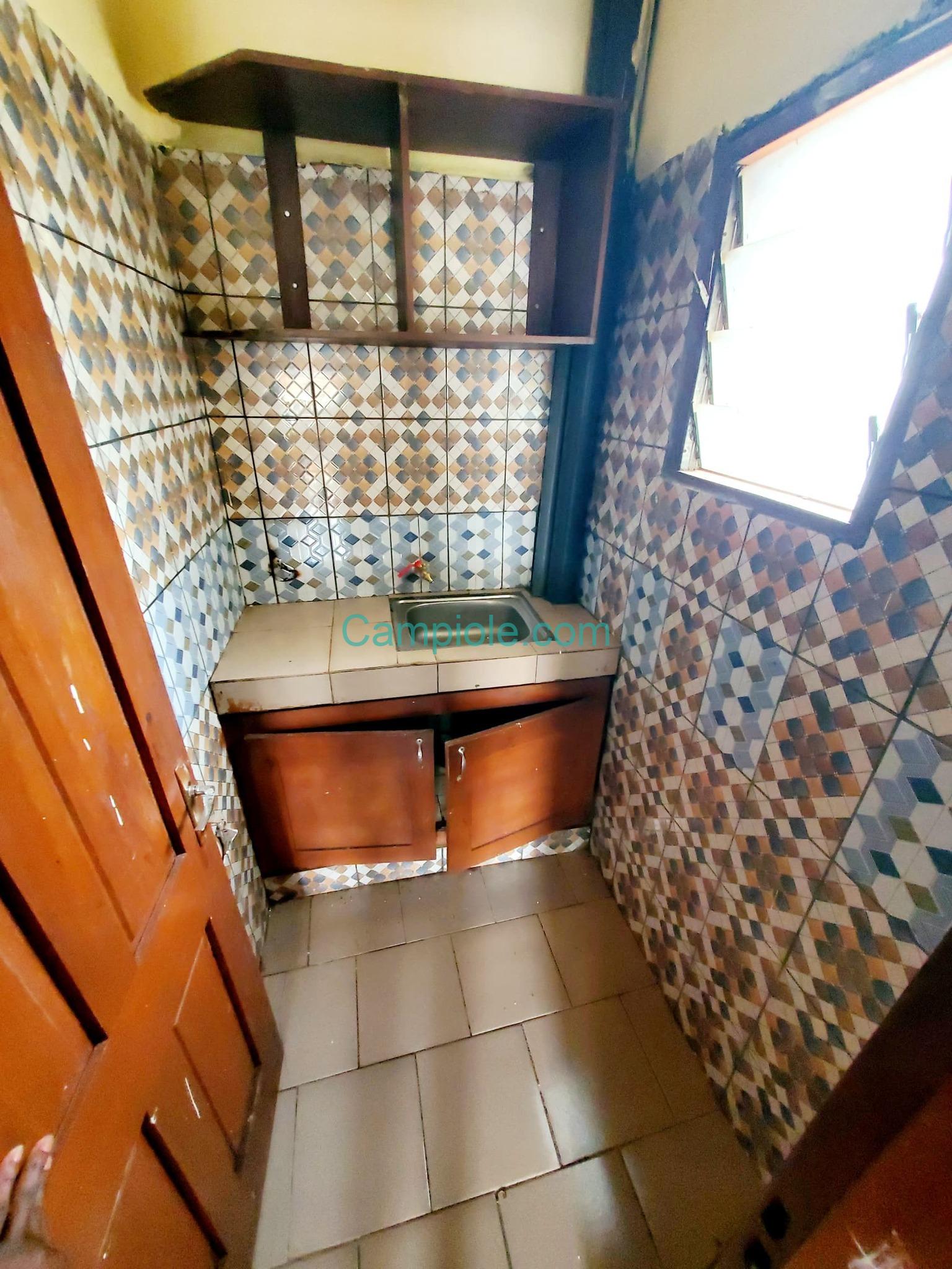 ABL_studio_nsimeyong_111025_csn