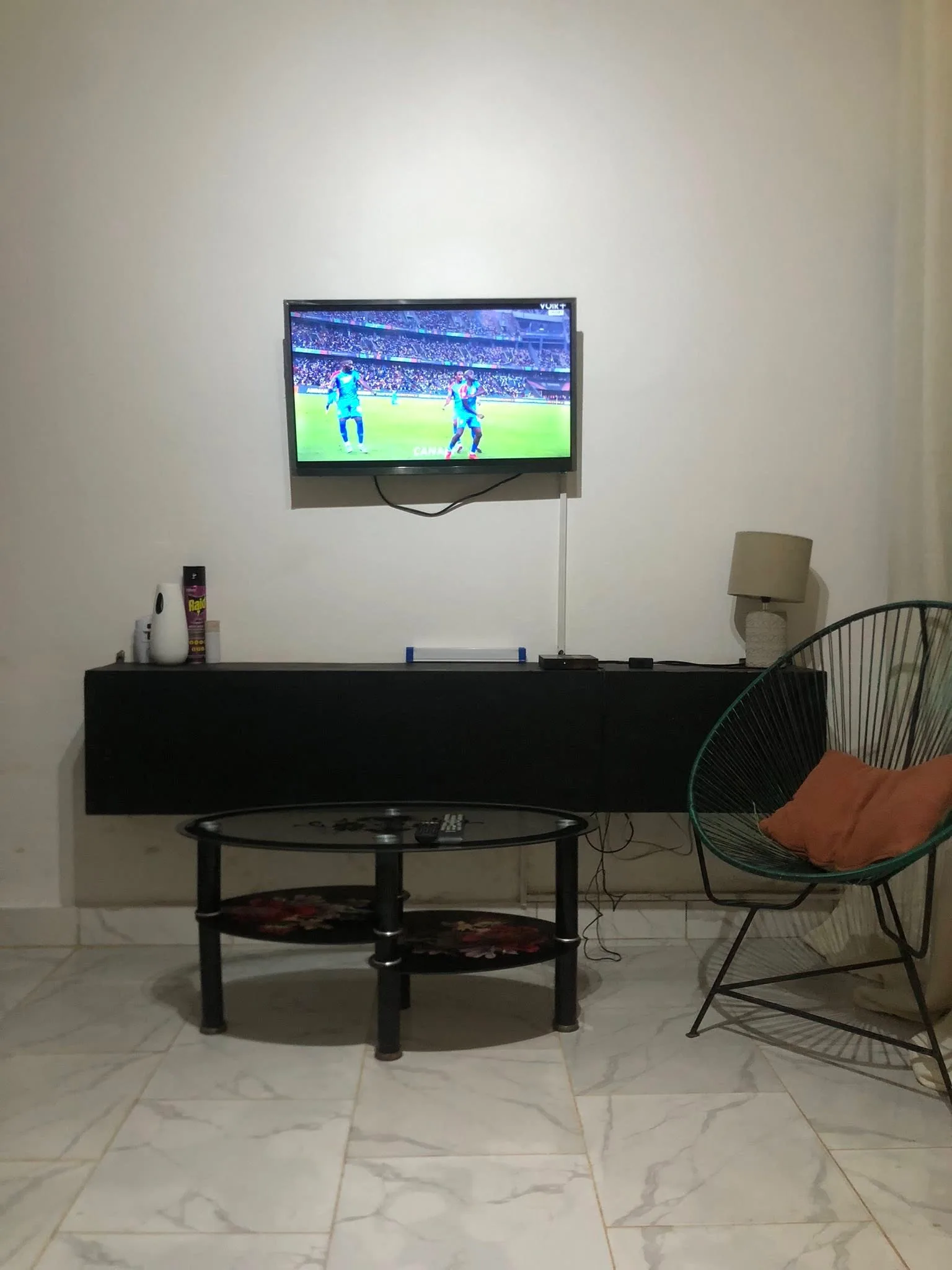 38726- STUDIO MEUBLÉ YAOUNDÉ BASTOS