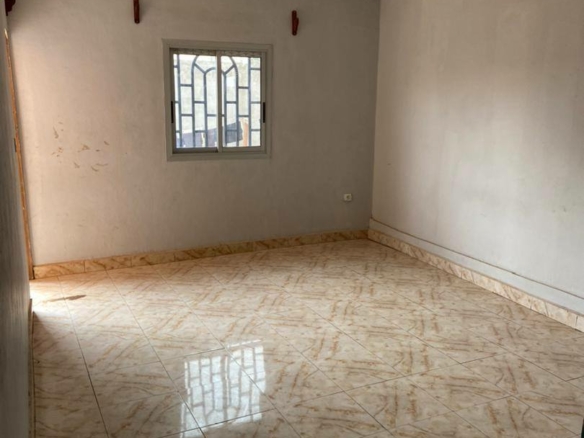 Studio moderne à louer à Kpokolota, Bertoua