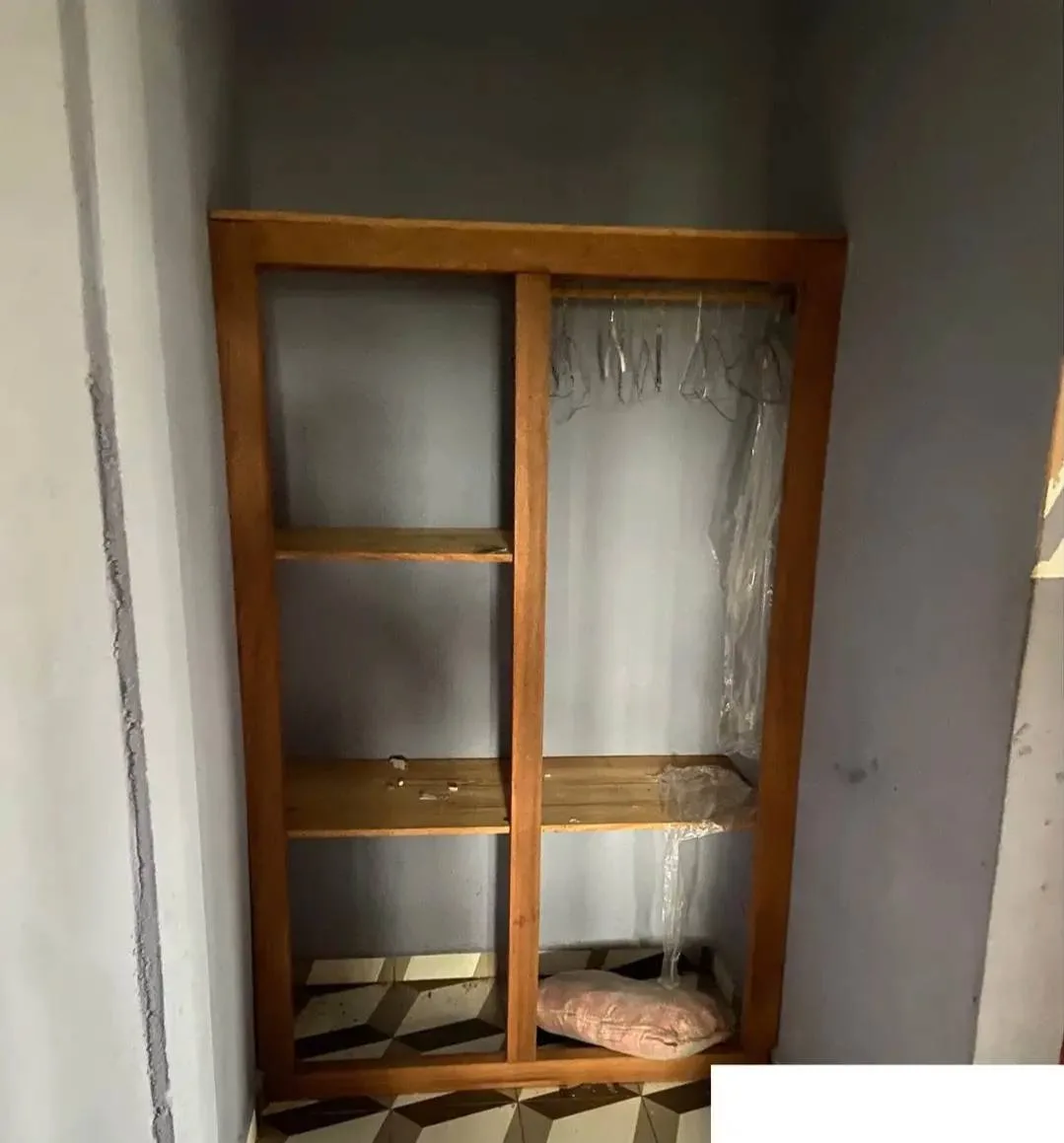 Vaste studio moderne à louer, Bertoua Mokolo 2