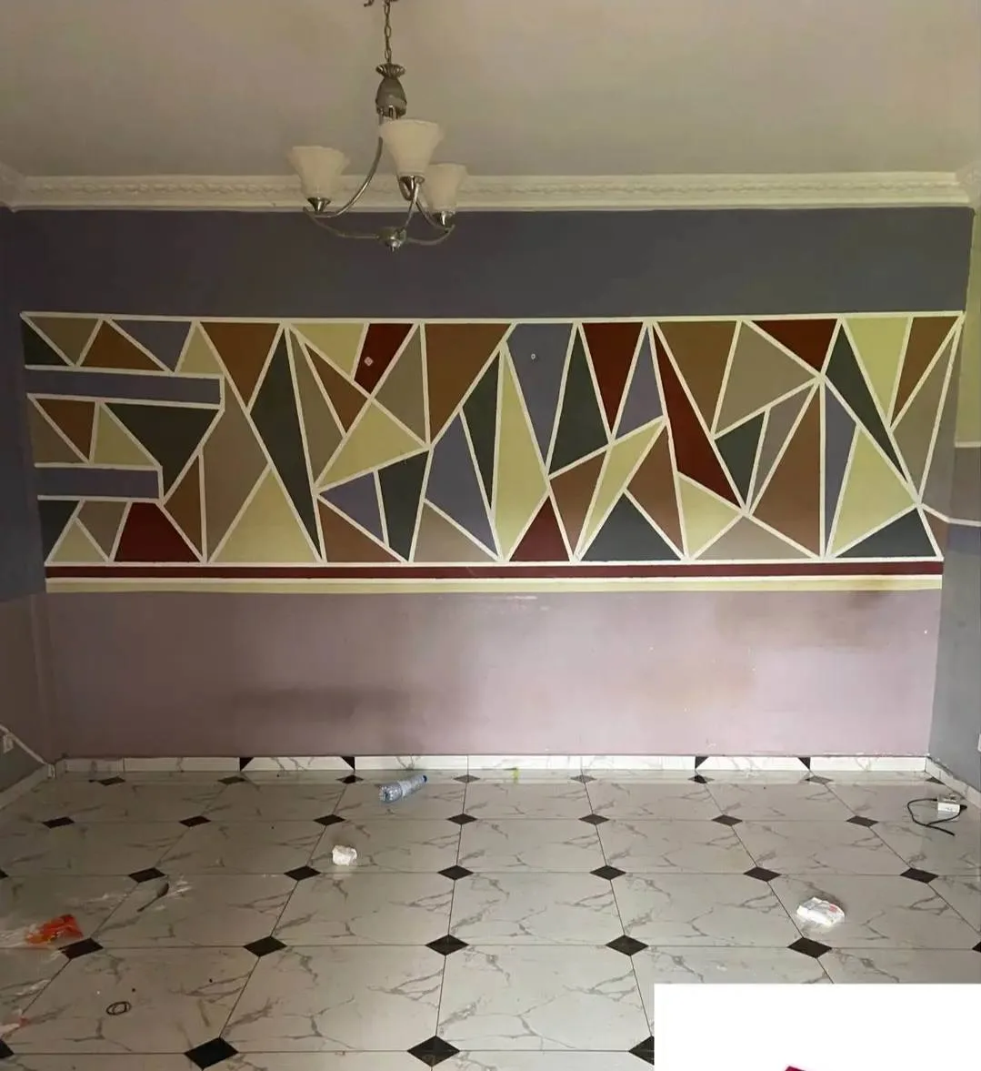 Vaste studio moderne à louer, Bertoua Mokolo 2