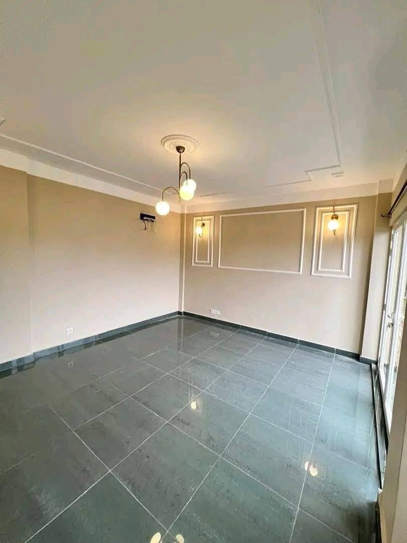 BI_appartement_bonapriso_141025_sln2