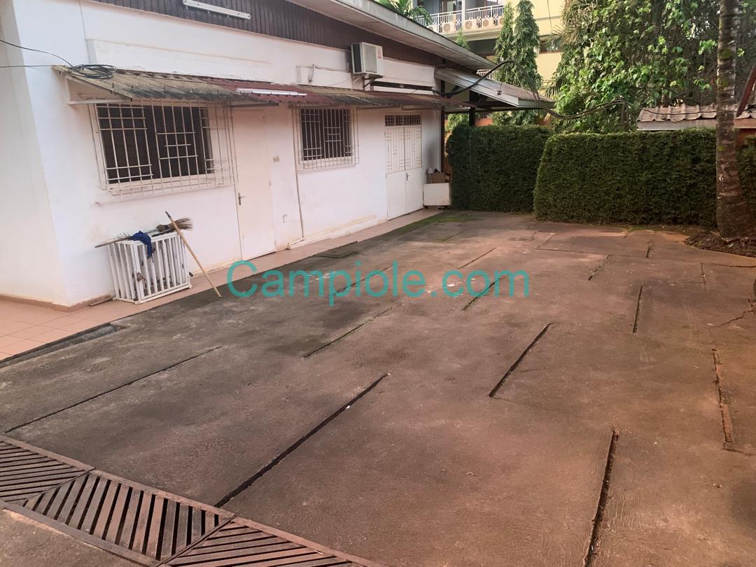 E12FB2A6-F290-44EC-98F5-AD3C0D5A88AD