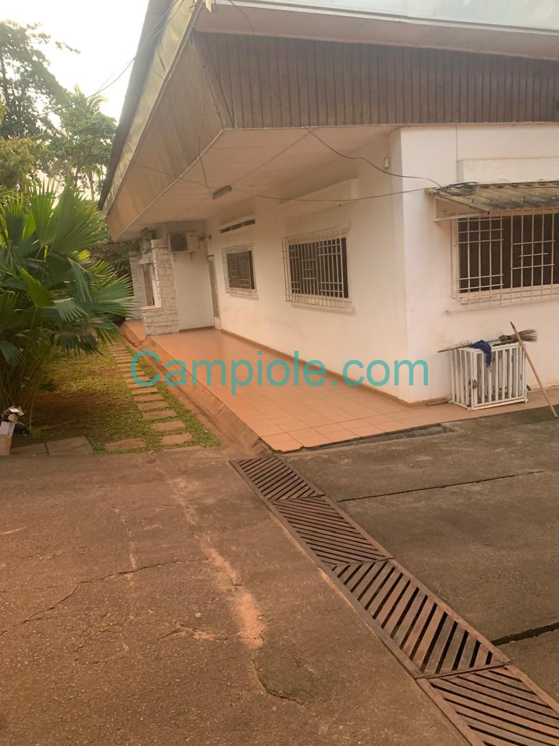 FCA4C724-EEA6-42E7-9DEA-3F131DB5A9AC