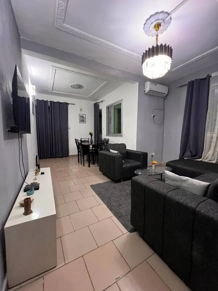 GRAND STUDIO MEUBLÉ À DOUALA BONAMOUSSADI