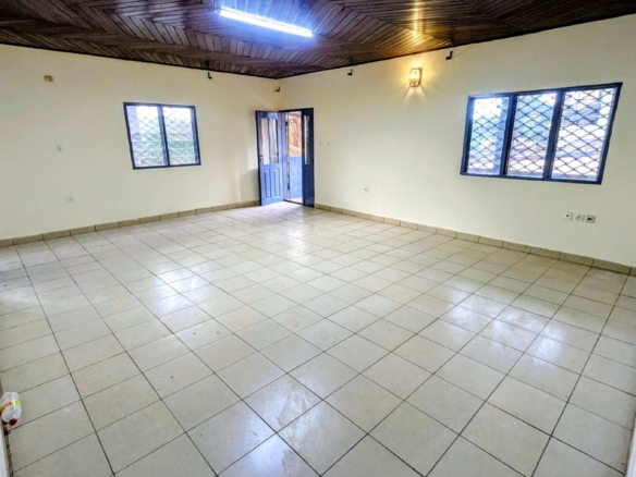 MAGNIFIQUE APPARTEMENT À LOUER, YAOUNDÉ ESSOS 16 MAGNIFIQUE APPARTEMENT À LOUER, YAOUNDÉ ESSOS