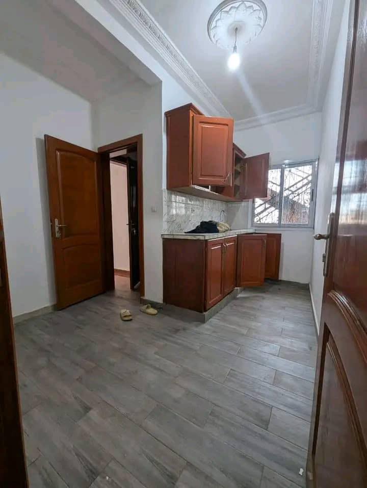 HS_ppartement_ngousso_yde_171025_csn