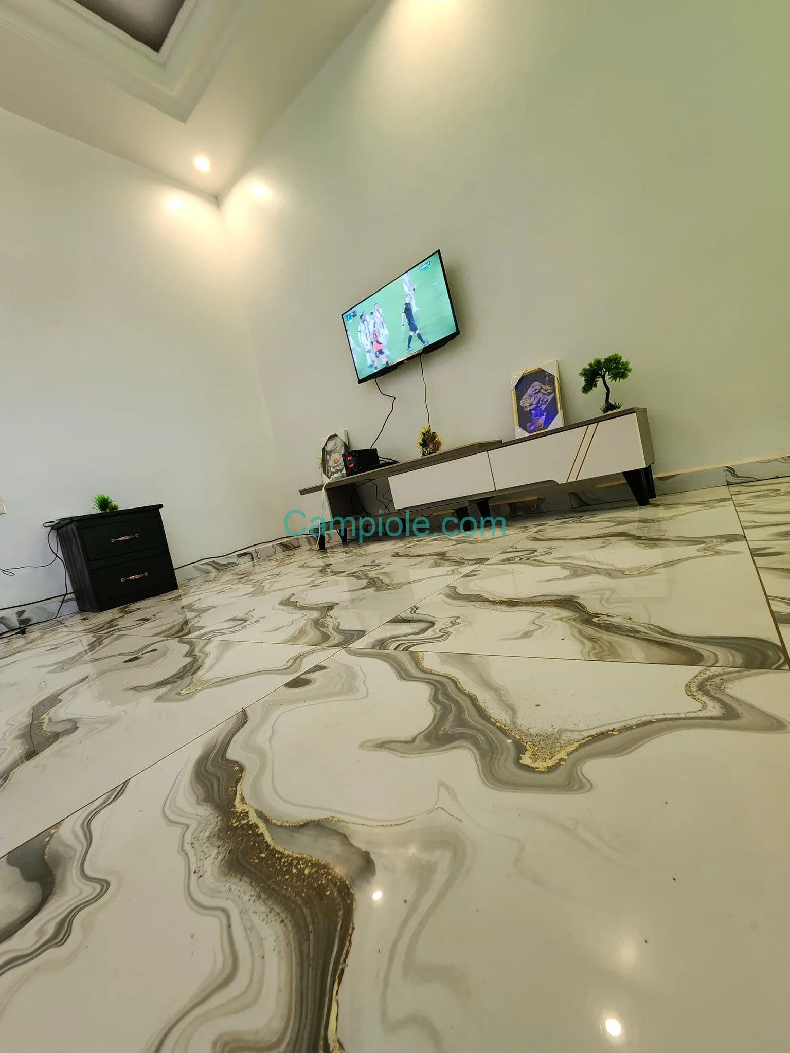 Chambre meublée Yaoundé Odza borne 10