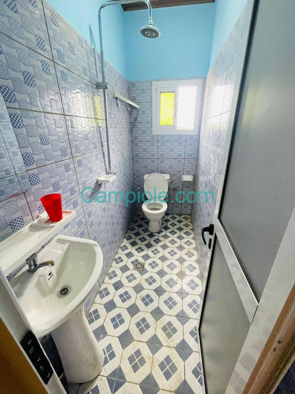 LI_studio_logbessou_081025_dch