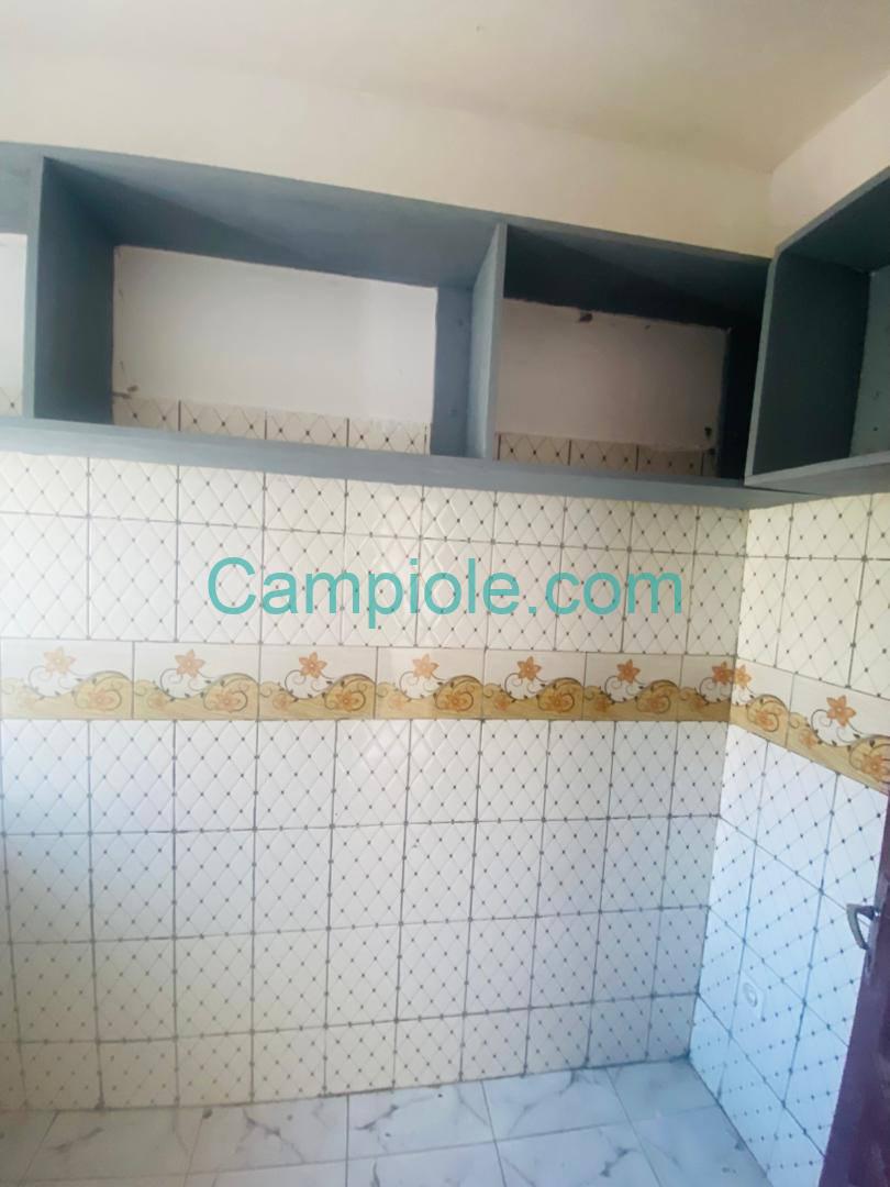 PIL_appartement_odza_111025_csn