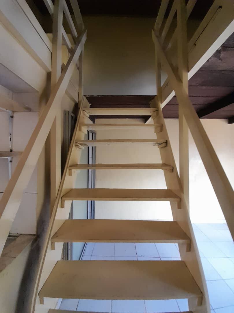 PIL_studio_essos_yde_171025_sclr