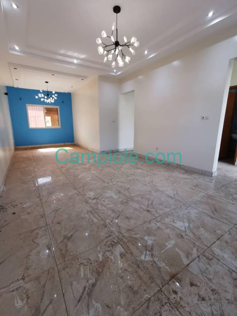 PLI_appartment_omnisport_yde_111025_sln1