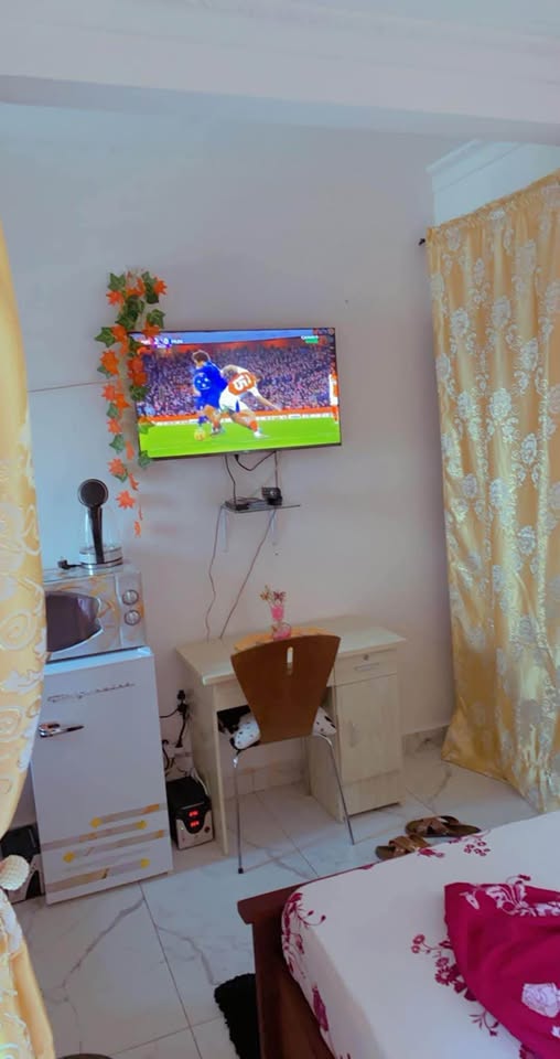RE_chambre_meublee_douala_291025_03