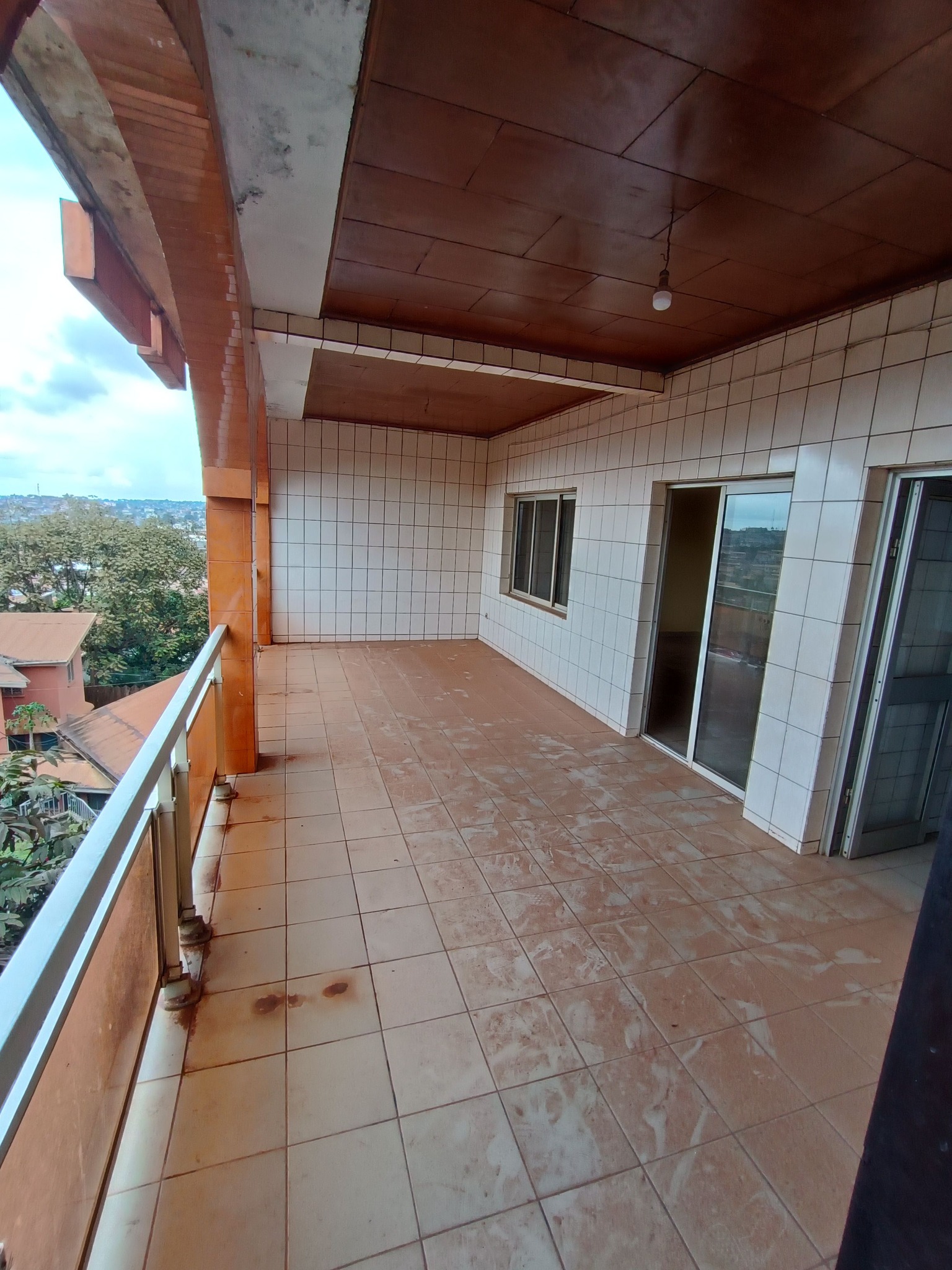 ZD_appartement_biyemassi_161025_blcn