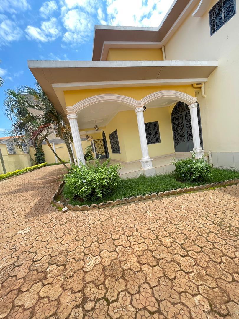 2C55FD3F-A485-429C-8AC2-0CCE004DBA61