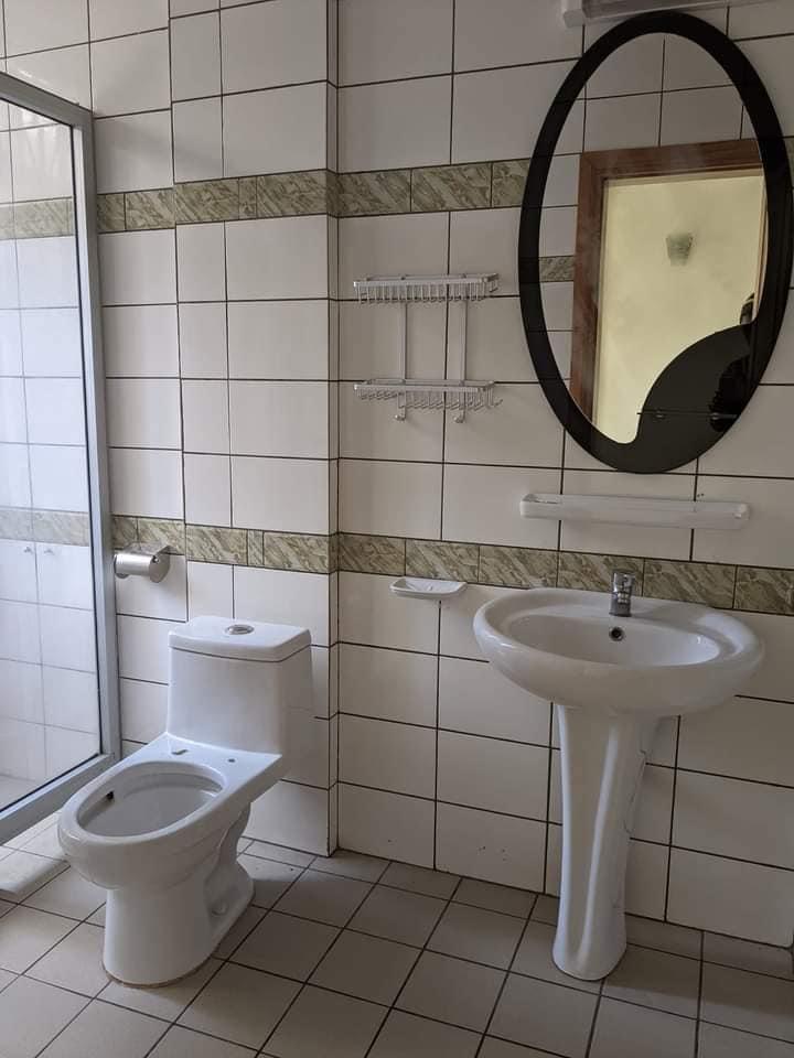 8FB17EEF-BD9F-44B6-B9A8-E7C88DEFCDFB