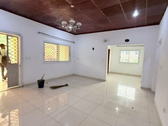 Appartement spacieux à louer, Yaoundé Santa Barbara