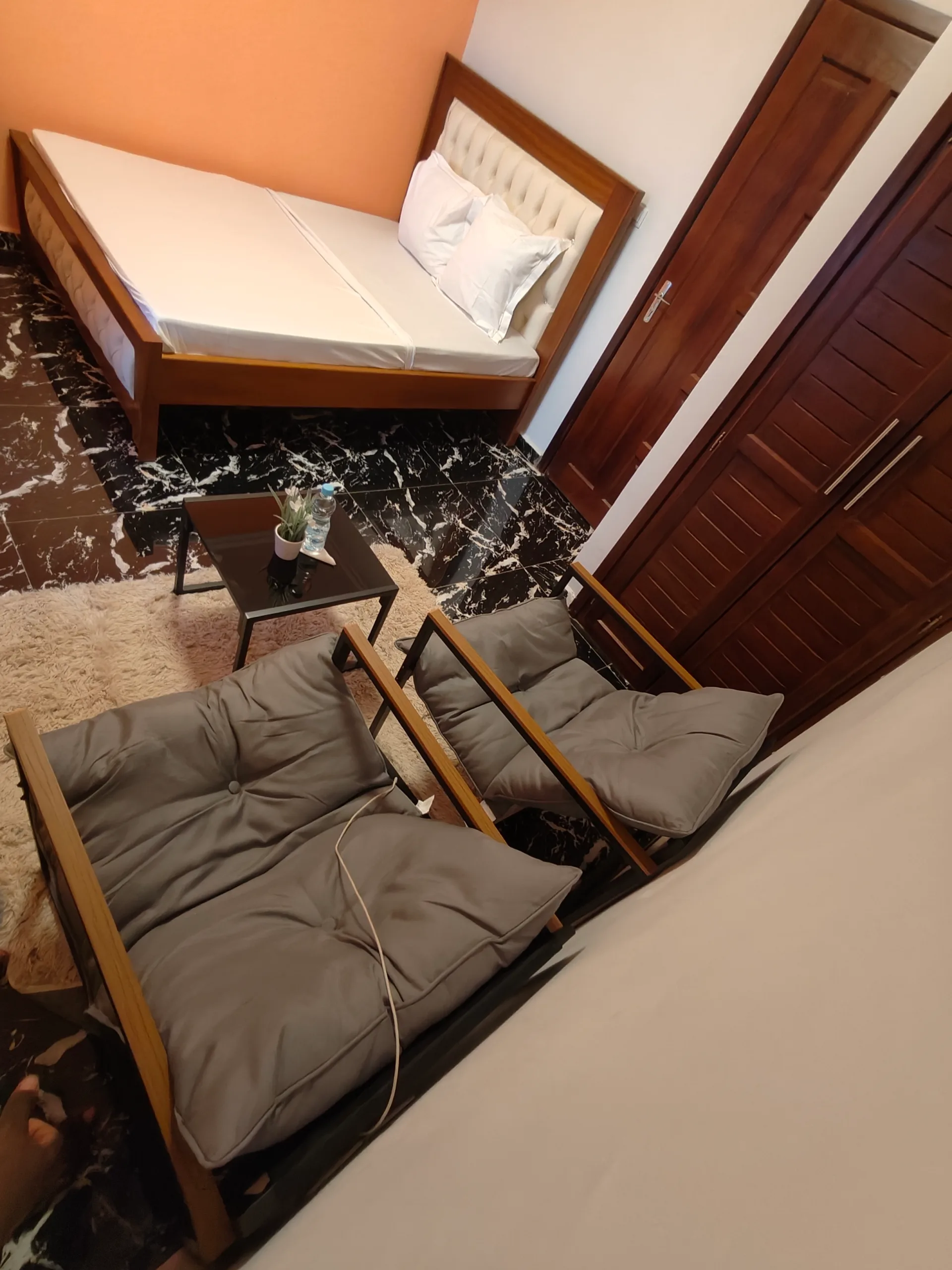 Chambre meublée A louer a Odza 20000