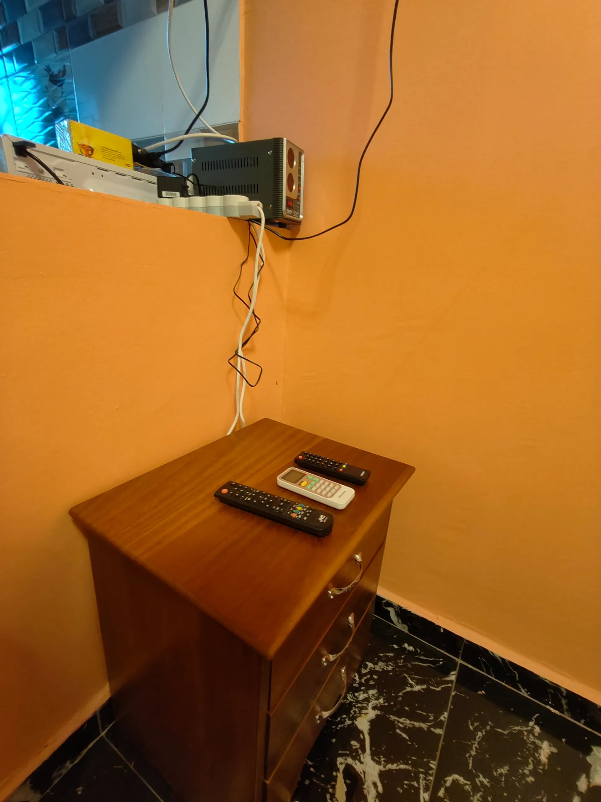 Chambre meublée A louer a Odza 20000