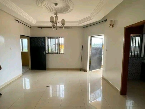 Appartement à louer, Yaoundé Ngousso 100000 fcfa