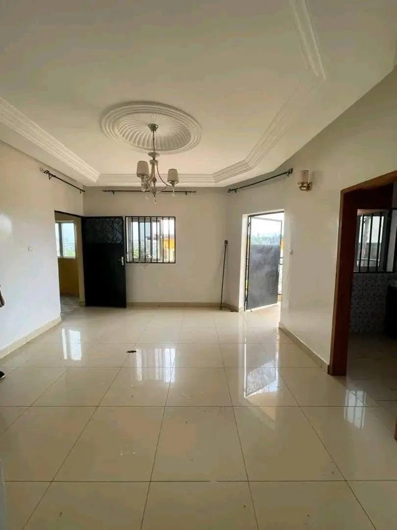 37882- Appartement à louer, Yaoundé Ngousso 100000 fcfa