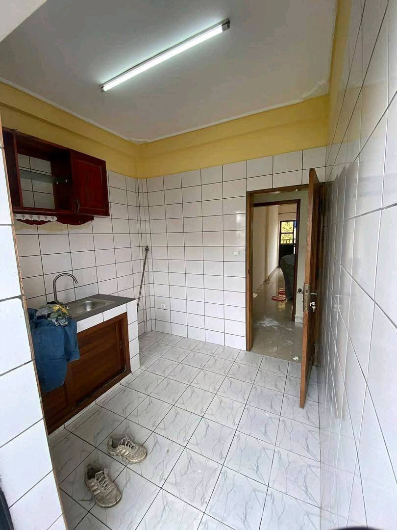 LI_appartement_doualaHG_131125_csn2