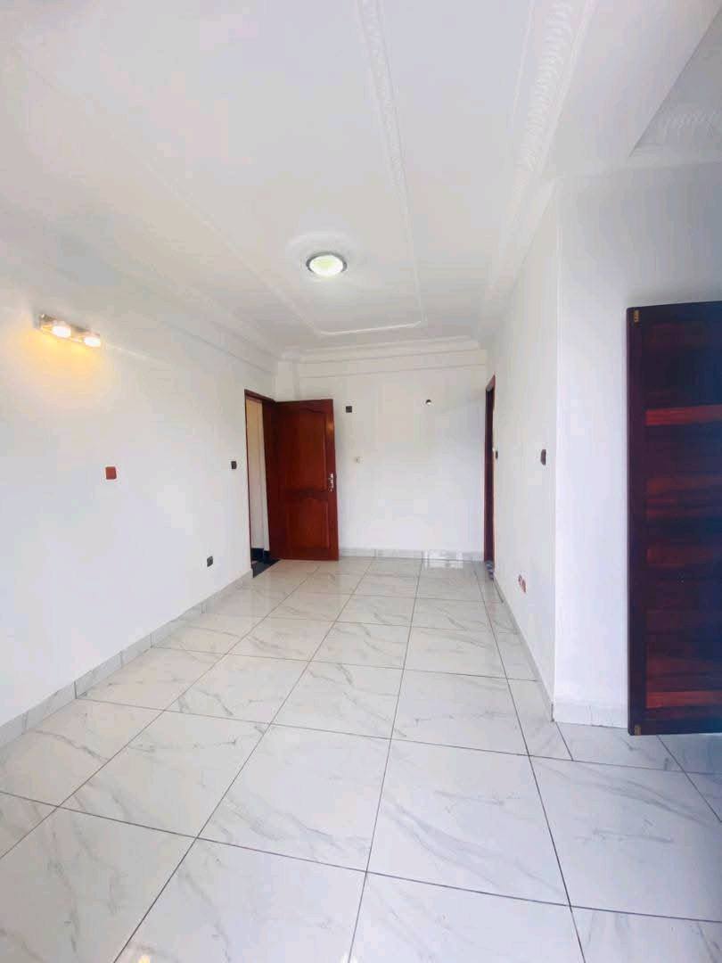 LI_appartement_makepe_131125_chb1