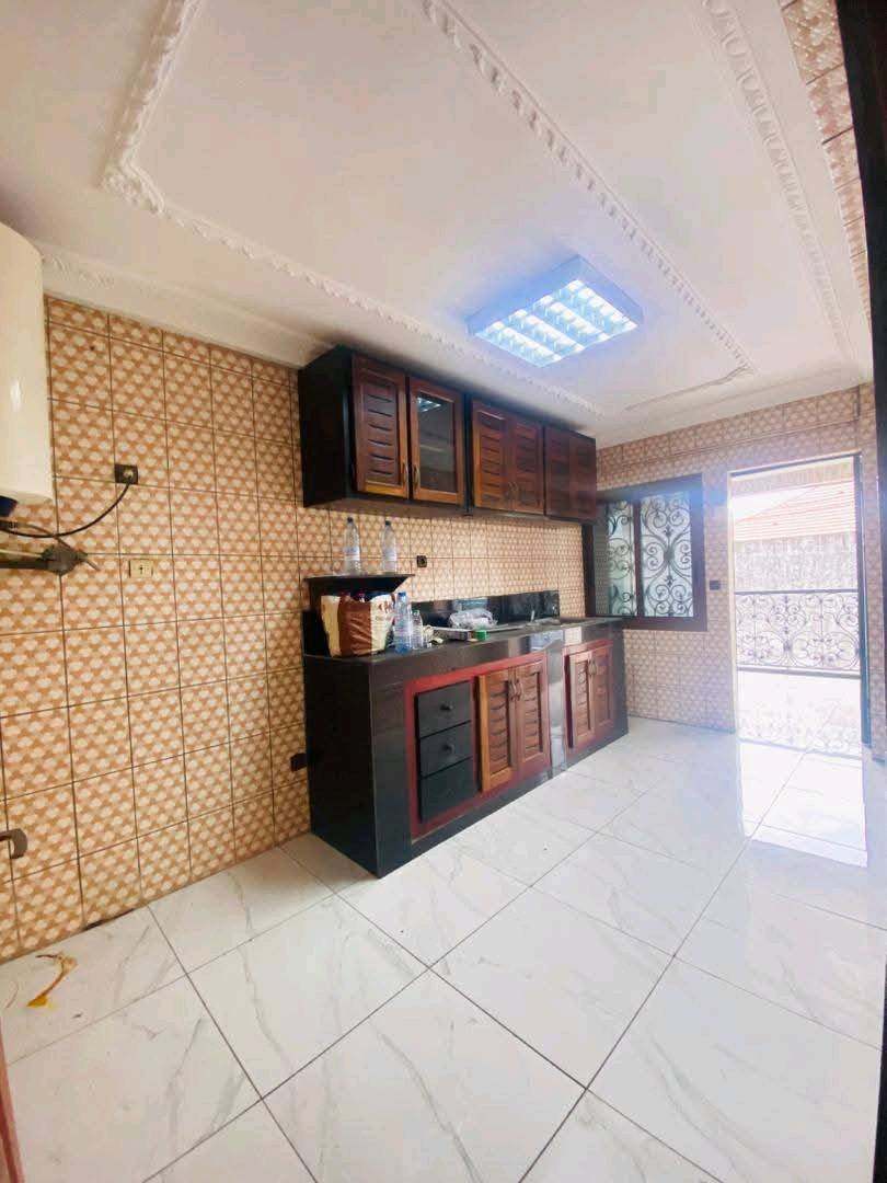 LI_appartement_makepe_131125_csn