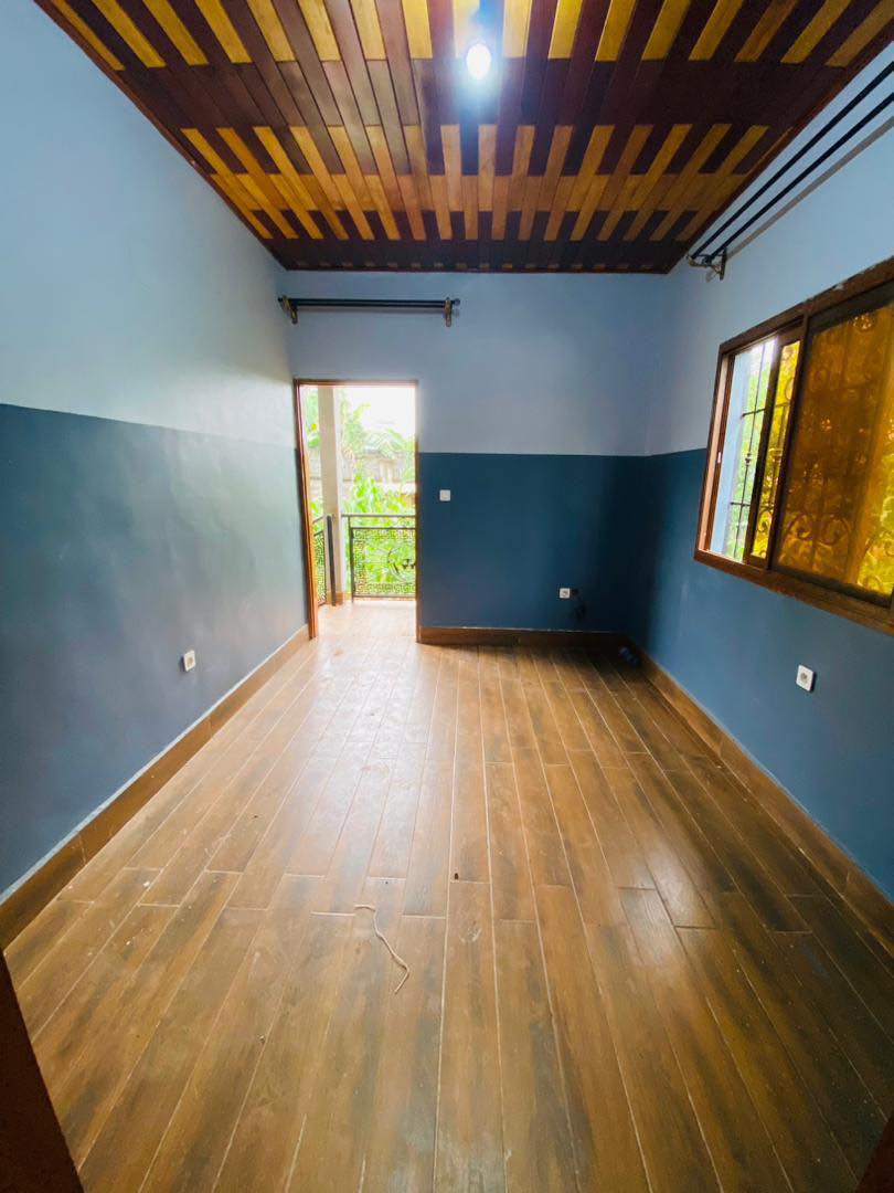 Belle chambre à louer à Simbock Ngock