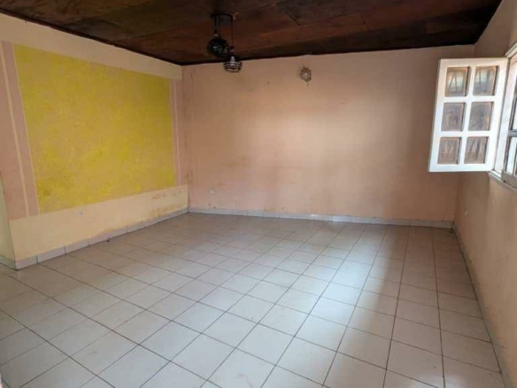 Studio à louer 60000 situé à Damas